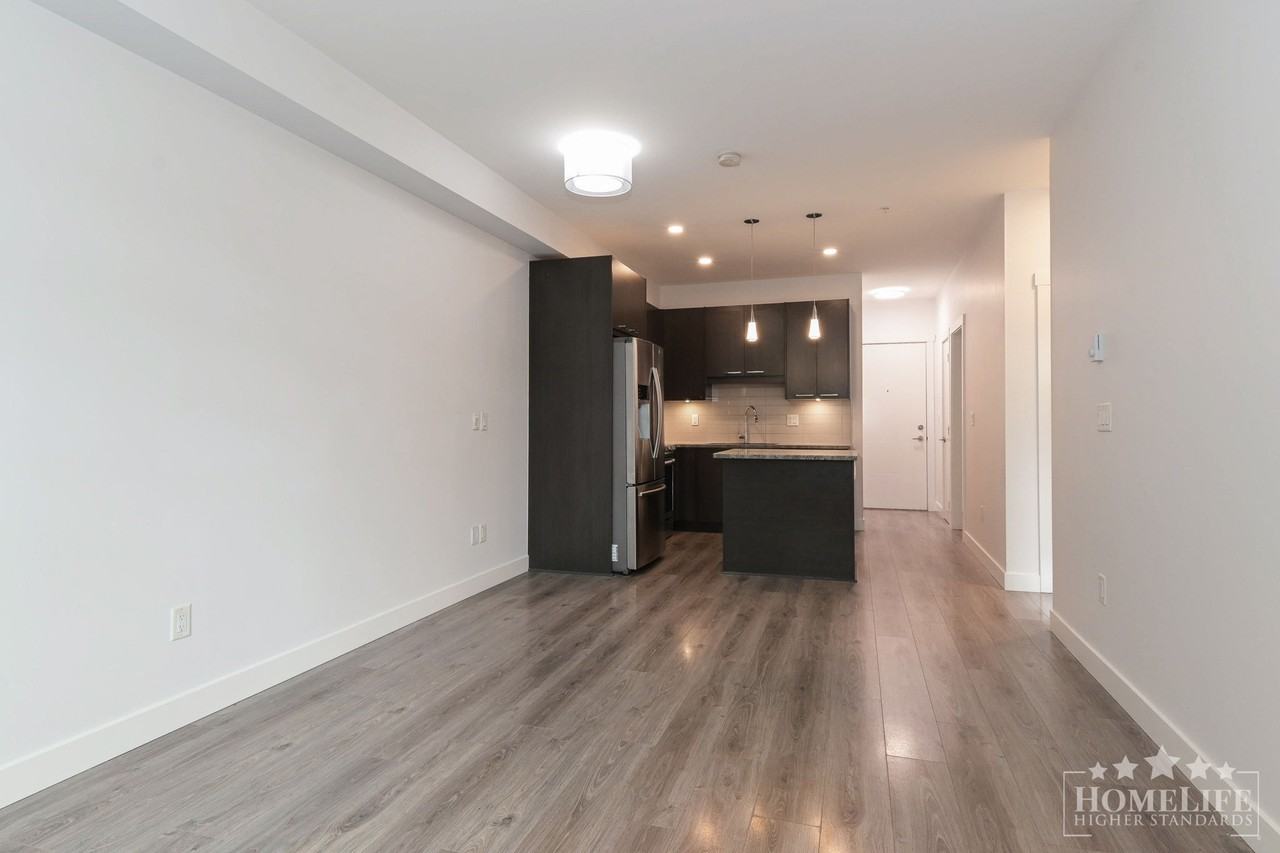 20686 Eastleigh Cres - Photo 7 of 25