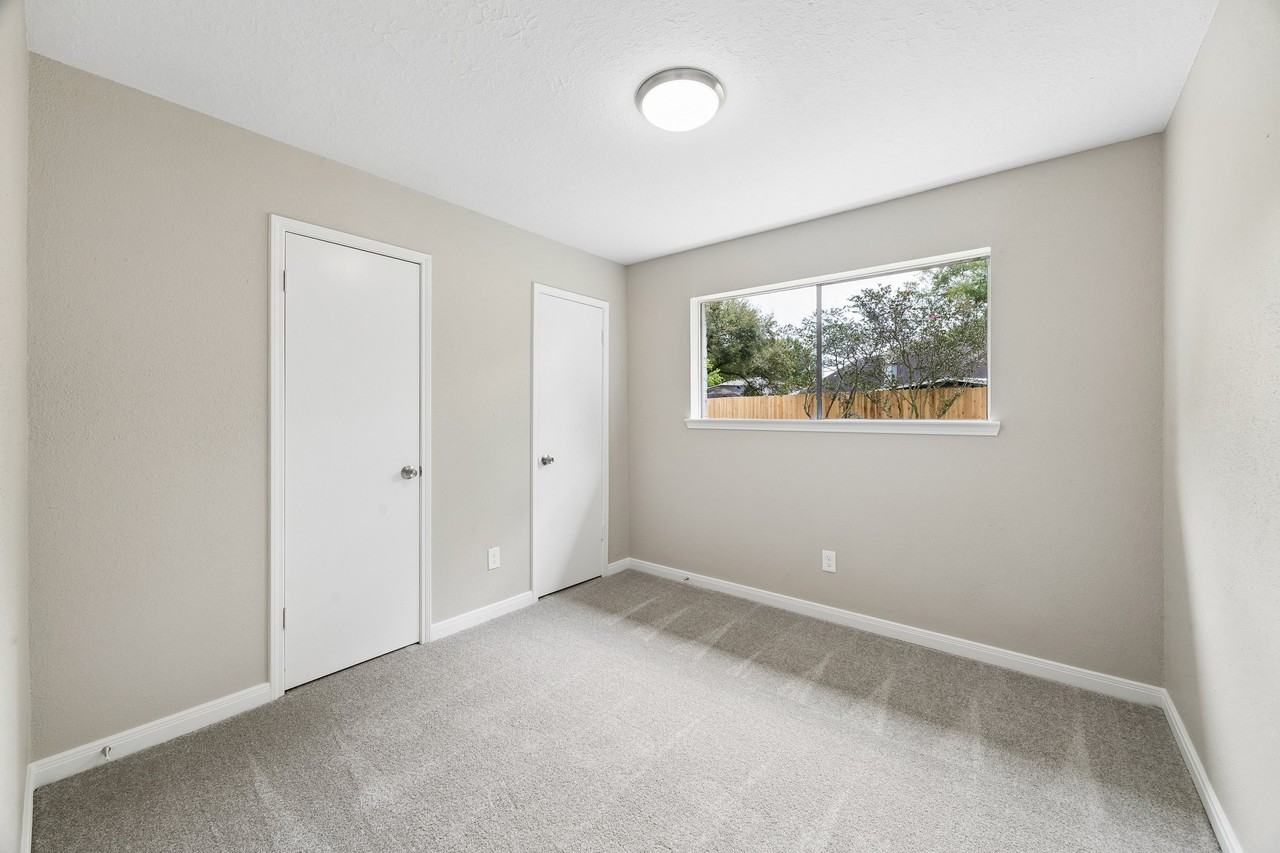 16807 Forthloch Ct #1 - Photo 7 of 21