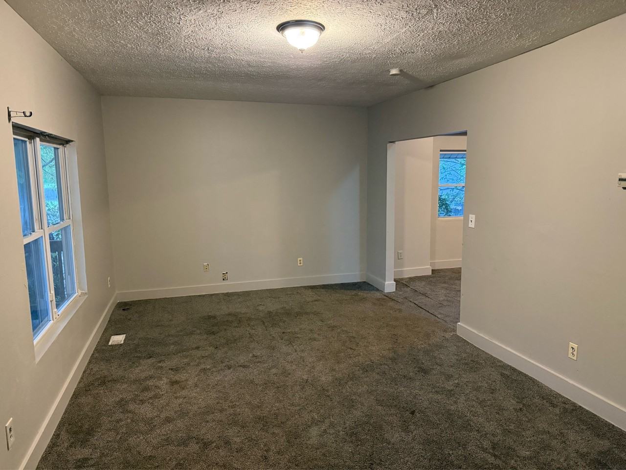 548 Spicer St #1 - Photo 2 of 9
