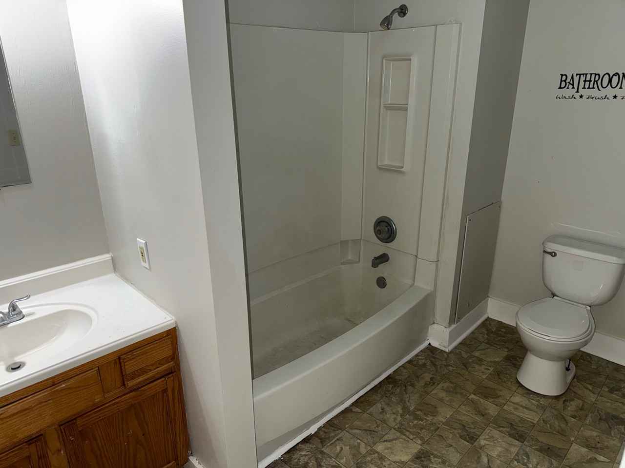 548 Spicer St #1 - Photo 5 of 9
