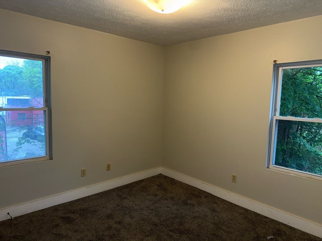 548 Spicer St #1 - Photo 6 of 9