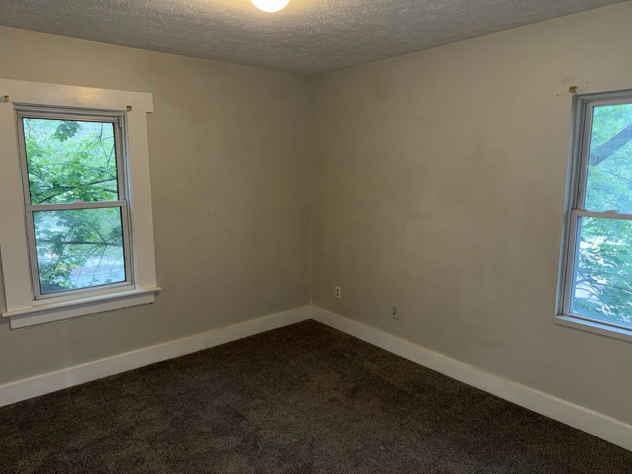 548 Spicer St #1 - Photo 7 of 9