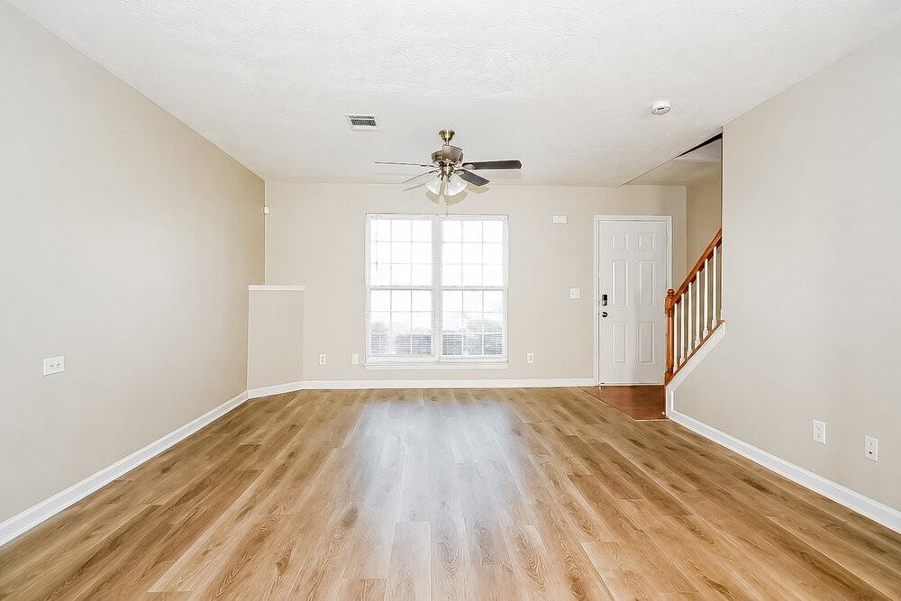8021 Logan Dr - Photo 6 of 17