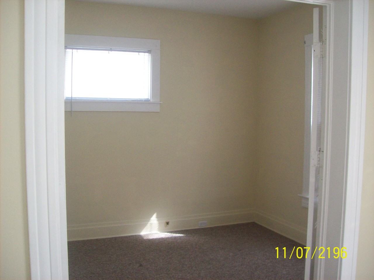 516 Cochrane St #1 - Photo 4 of 5
