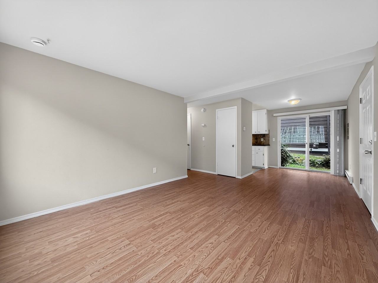 9015 9th Ave Sw #1 - Photo 5 of 17