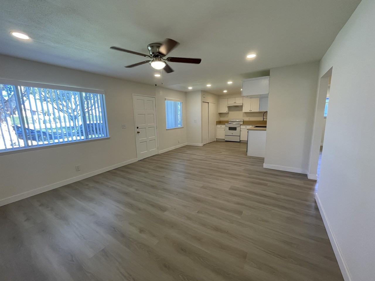 2654 Victoria Ave #1 - Photo 6 of 26