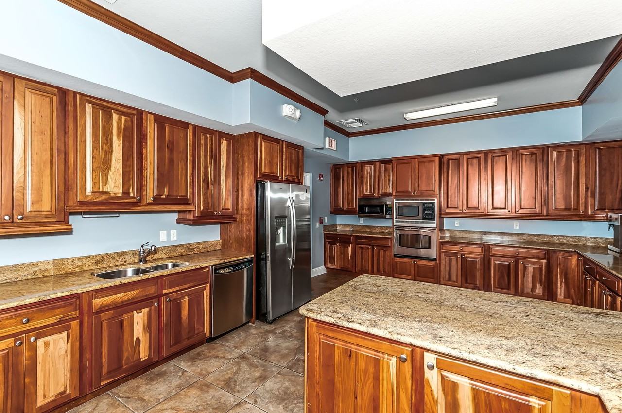 6061 Silver King Blvd #1 - Photo 3 of 50