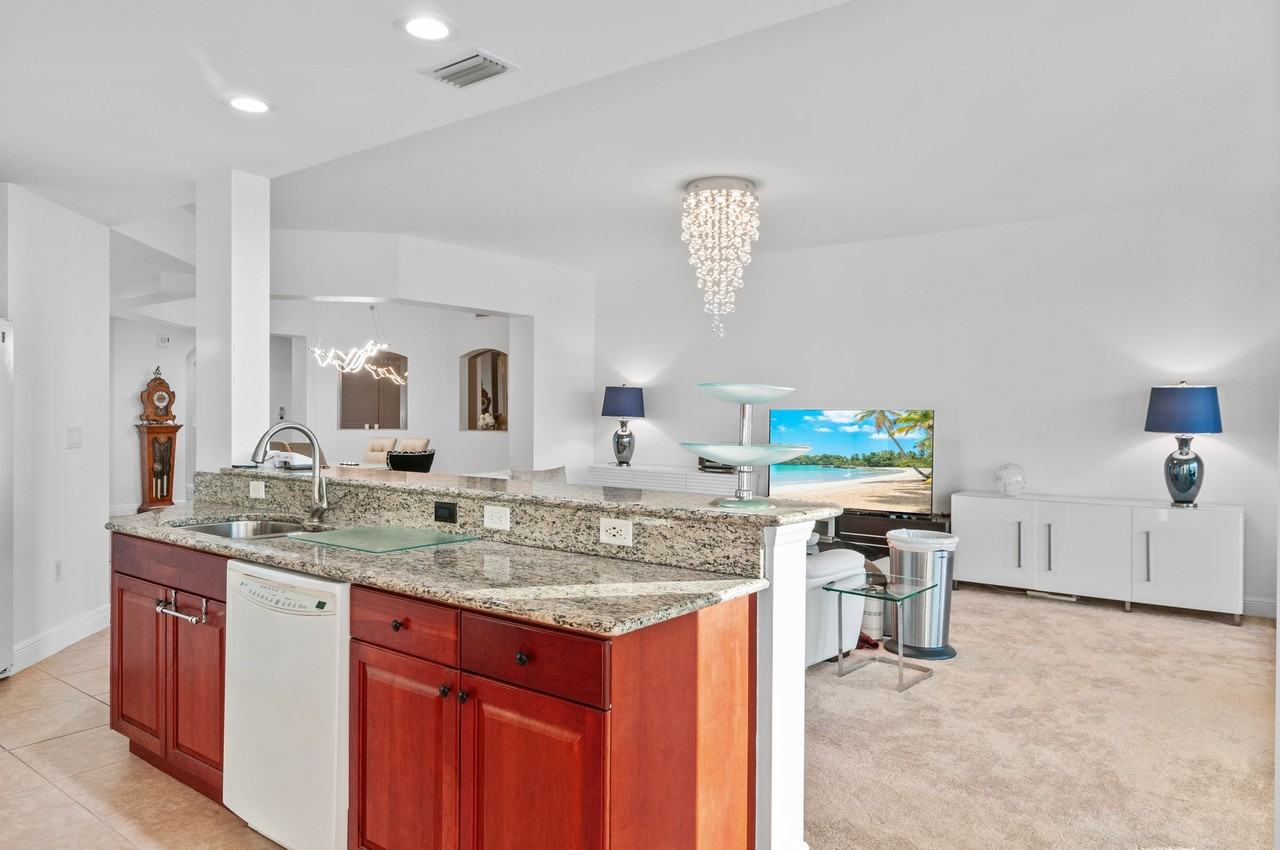 6061 Silver King Blvd #1 - Photo 7 of 50