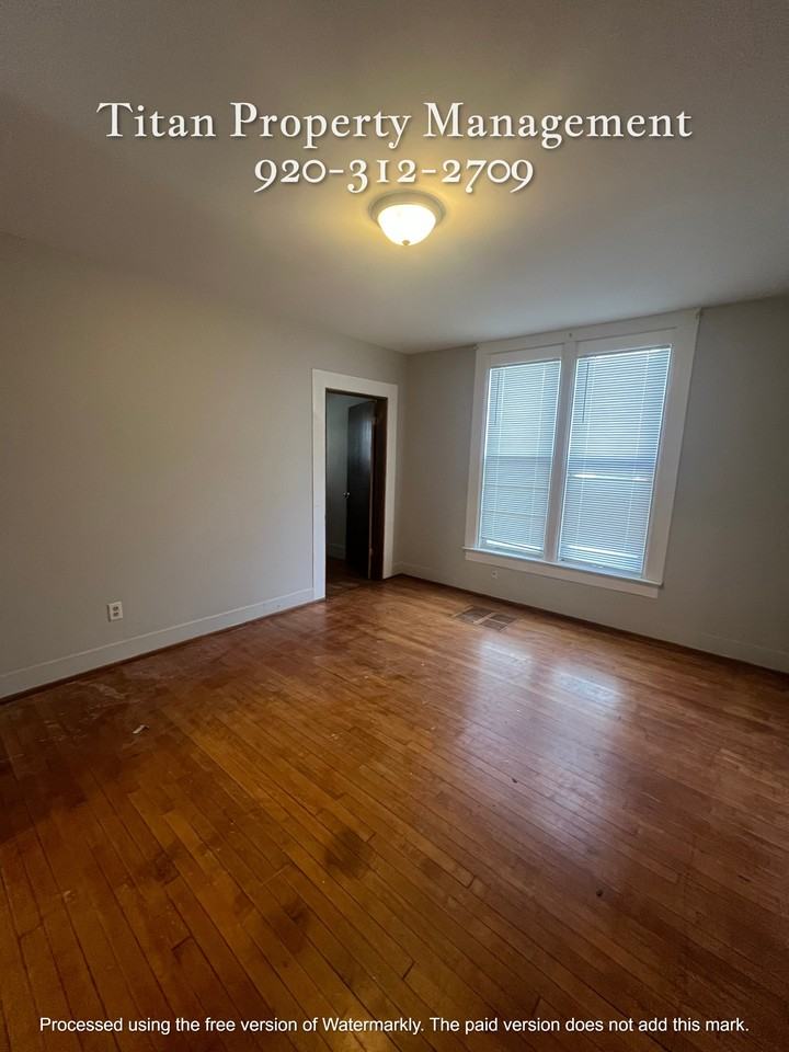 225 E Parkway Ave #1 - Photo 5 of 10