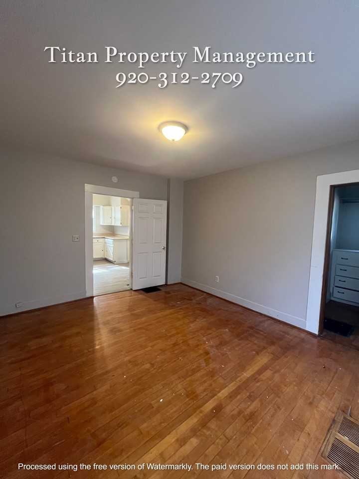 225 E Parkway Ave #1 - Photo 6 of 10