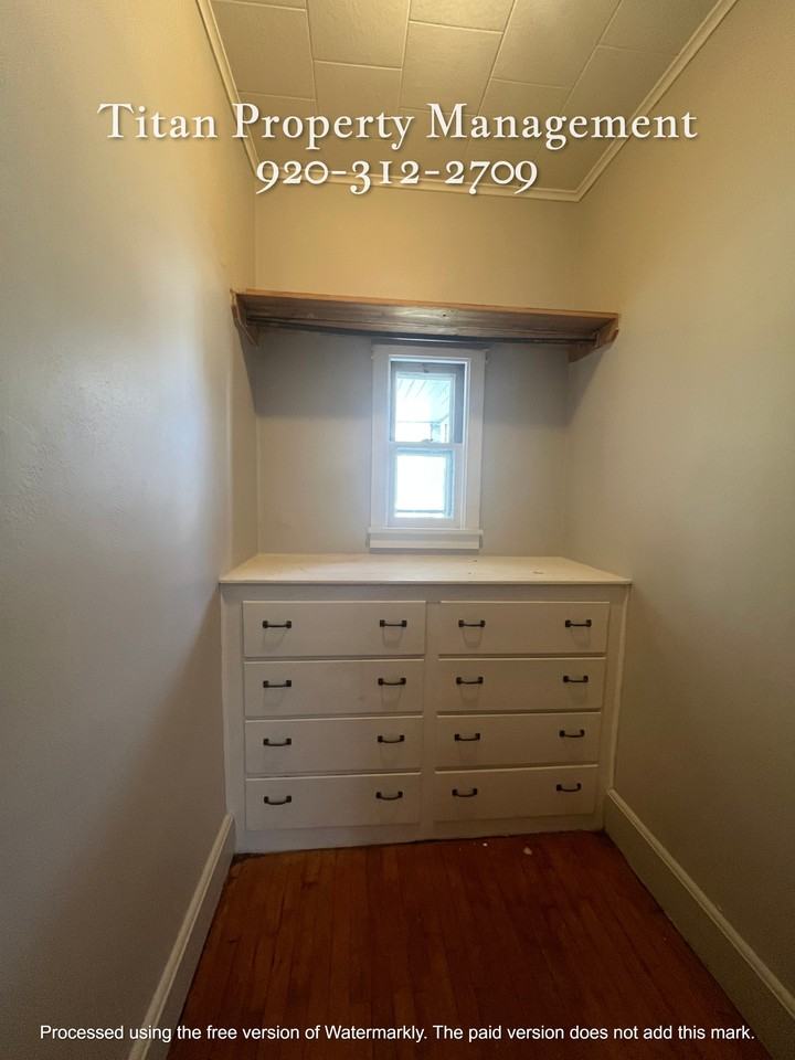 225 E Parkway Ave #1 - Photo 7 of 10