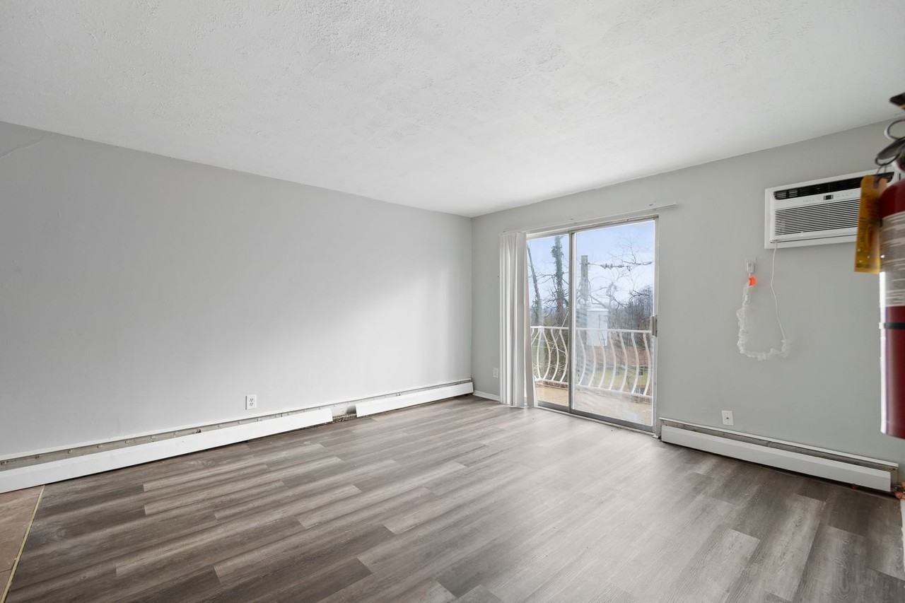 2356/2358 Harrison Ave - Photo 2 of 9