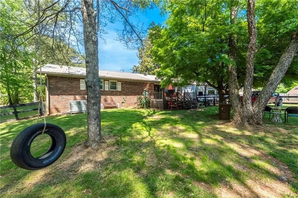 2347 Morgan Rd - Photo 6 of 31
