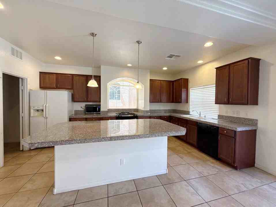 6356 Tomahawk Mill Ct #1 - Photo 7 of 45