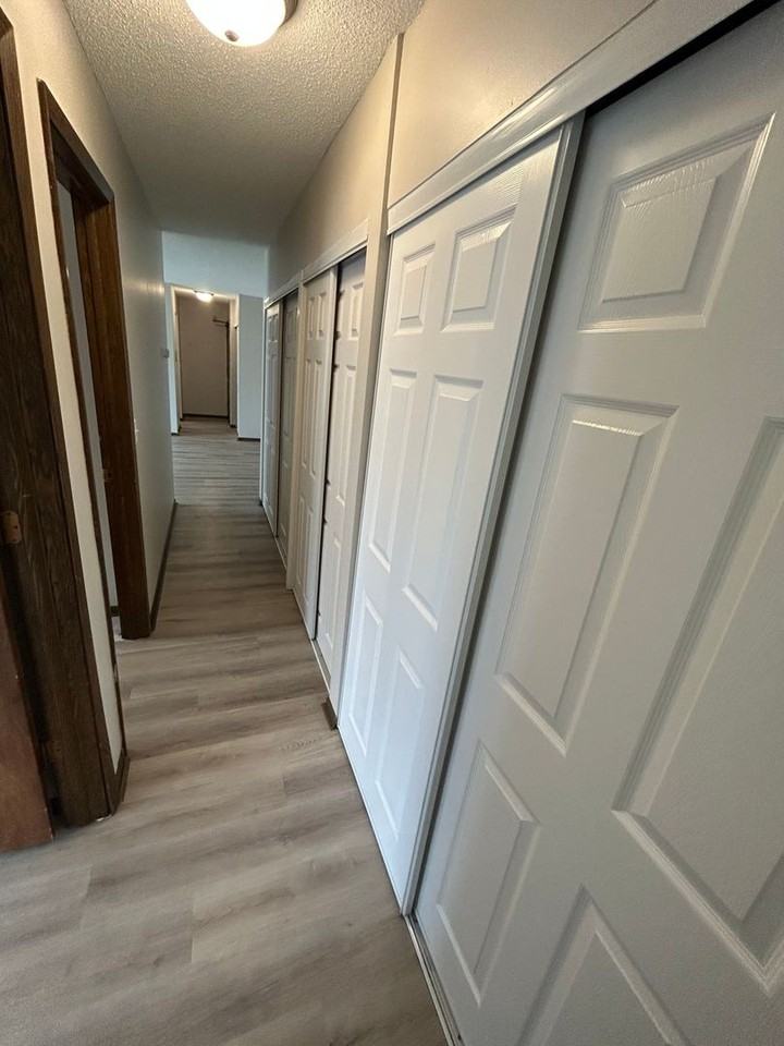 Highland Gables Apartments - Photo 5 of 6