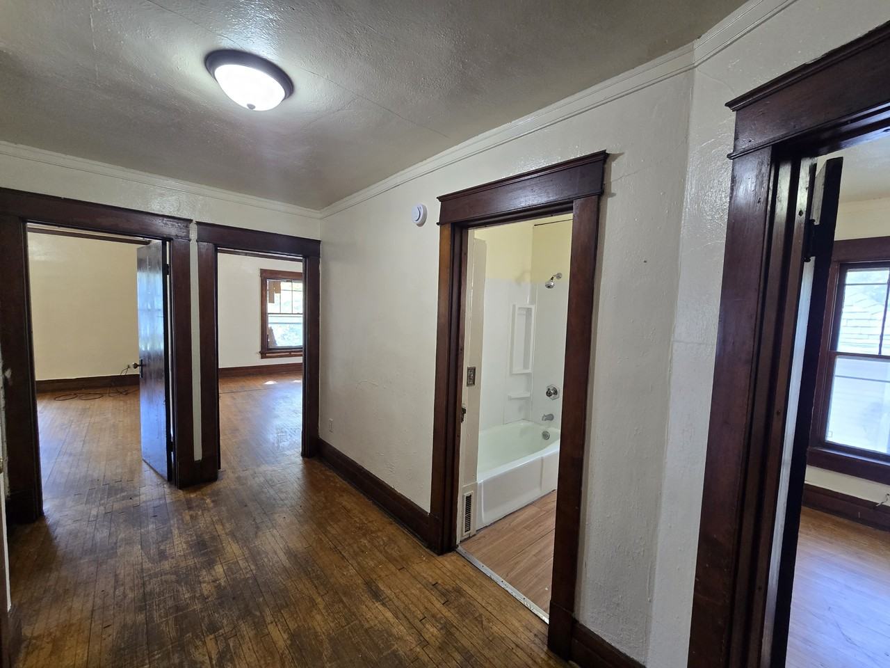 120 1/2 Harrison St #1 - Photo 5 of 24