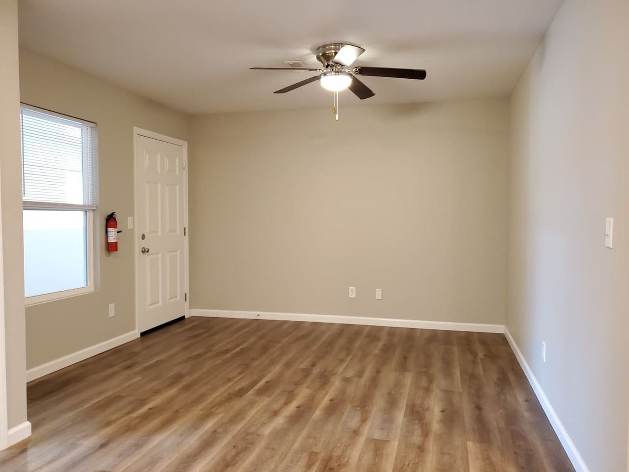 217 Cane Creek Ln #206 - Photo 4 of 12