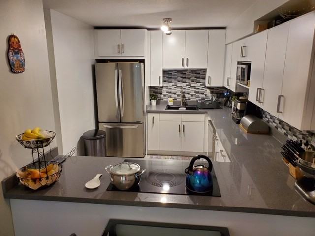 7435 Shaw Ave #103 - Photo 3 of 8