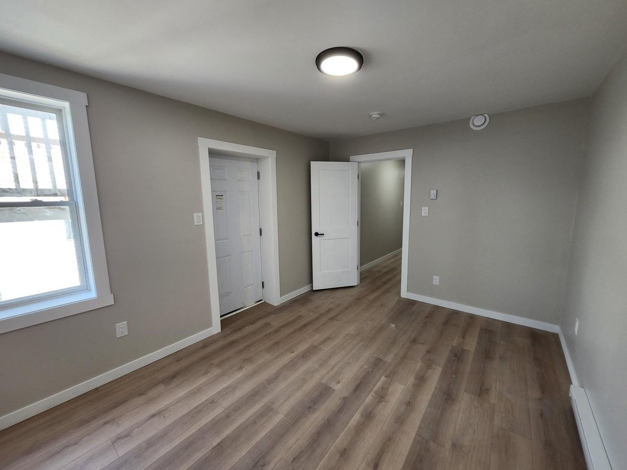 159 Adelaide St #2-159 - Photo 4 of 14