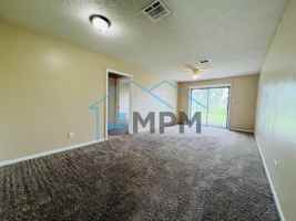 featured image of 313 Woodale Dr #16