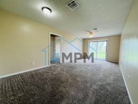 313 Woodale Dr #16 - Photo 1 of 1