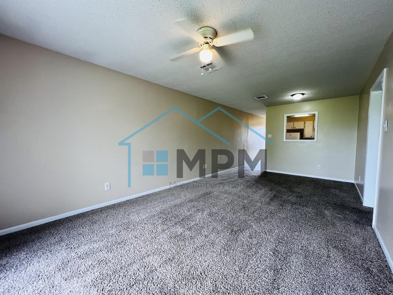 313 Woodale Dr #16 - Photo 2 of 10