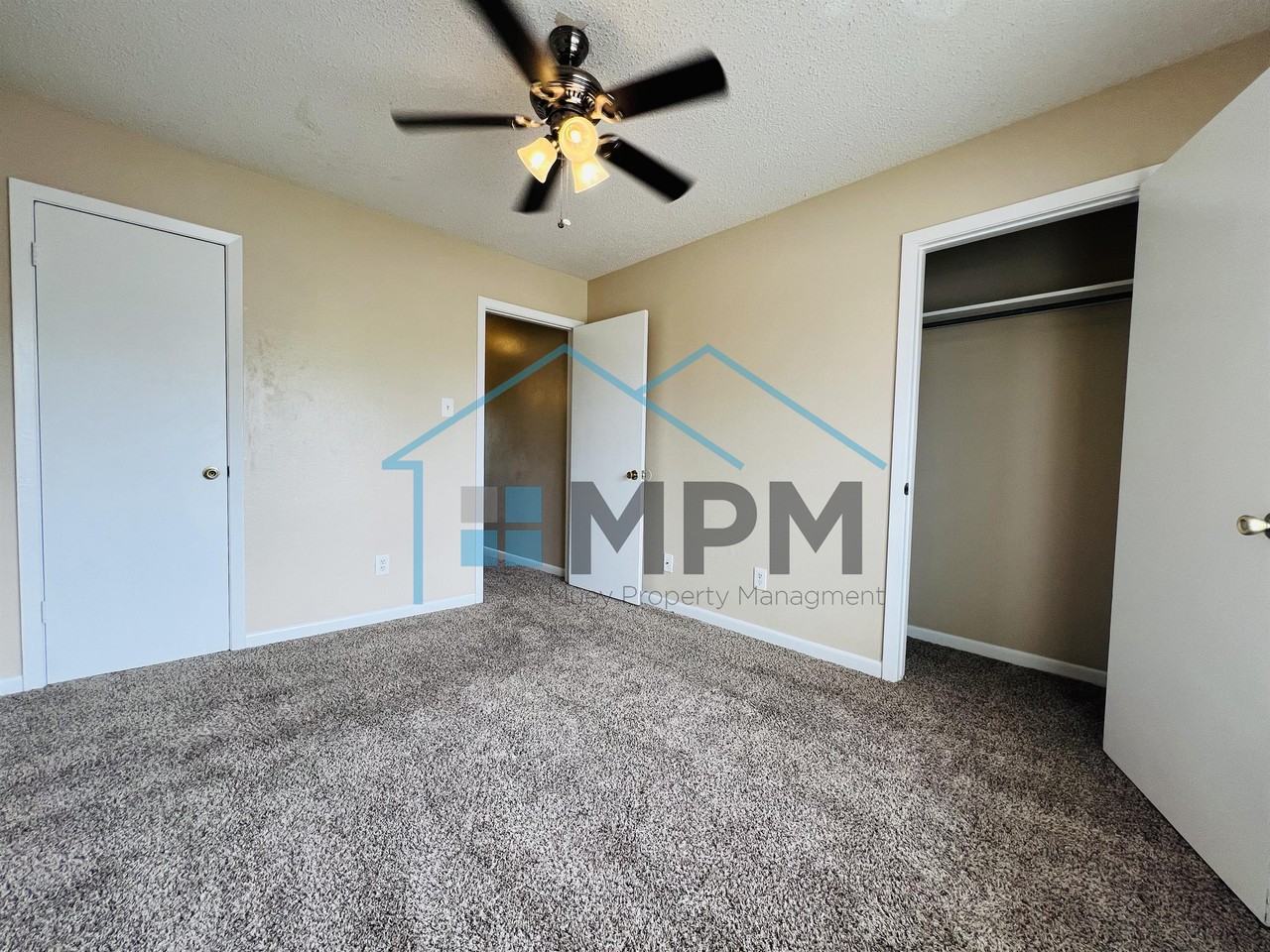313 Woodale Dr #16 - Photo 5 of 10
