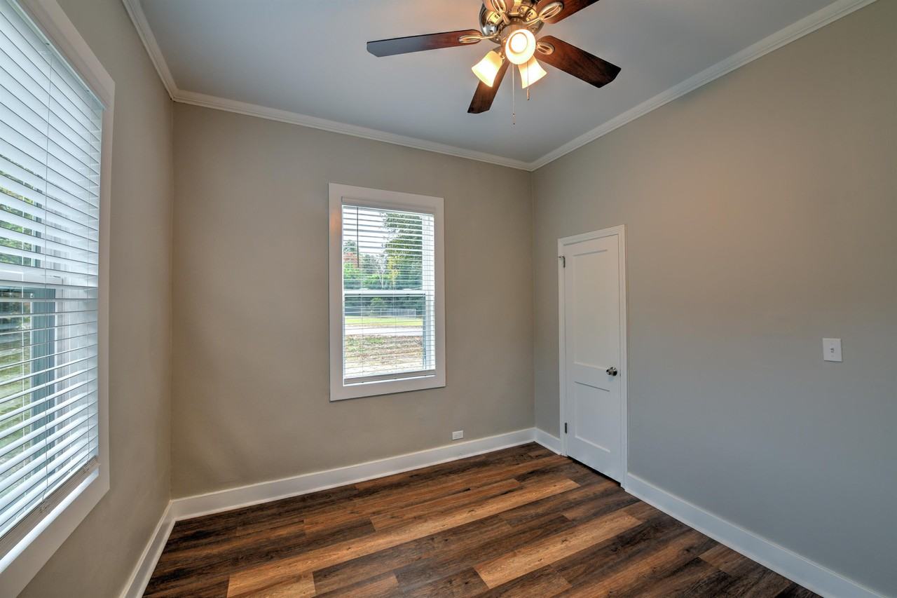 206 N Hankinson St #206 - Photo 6 of 14