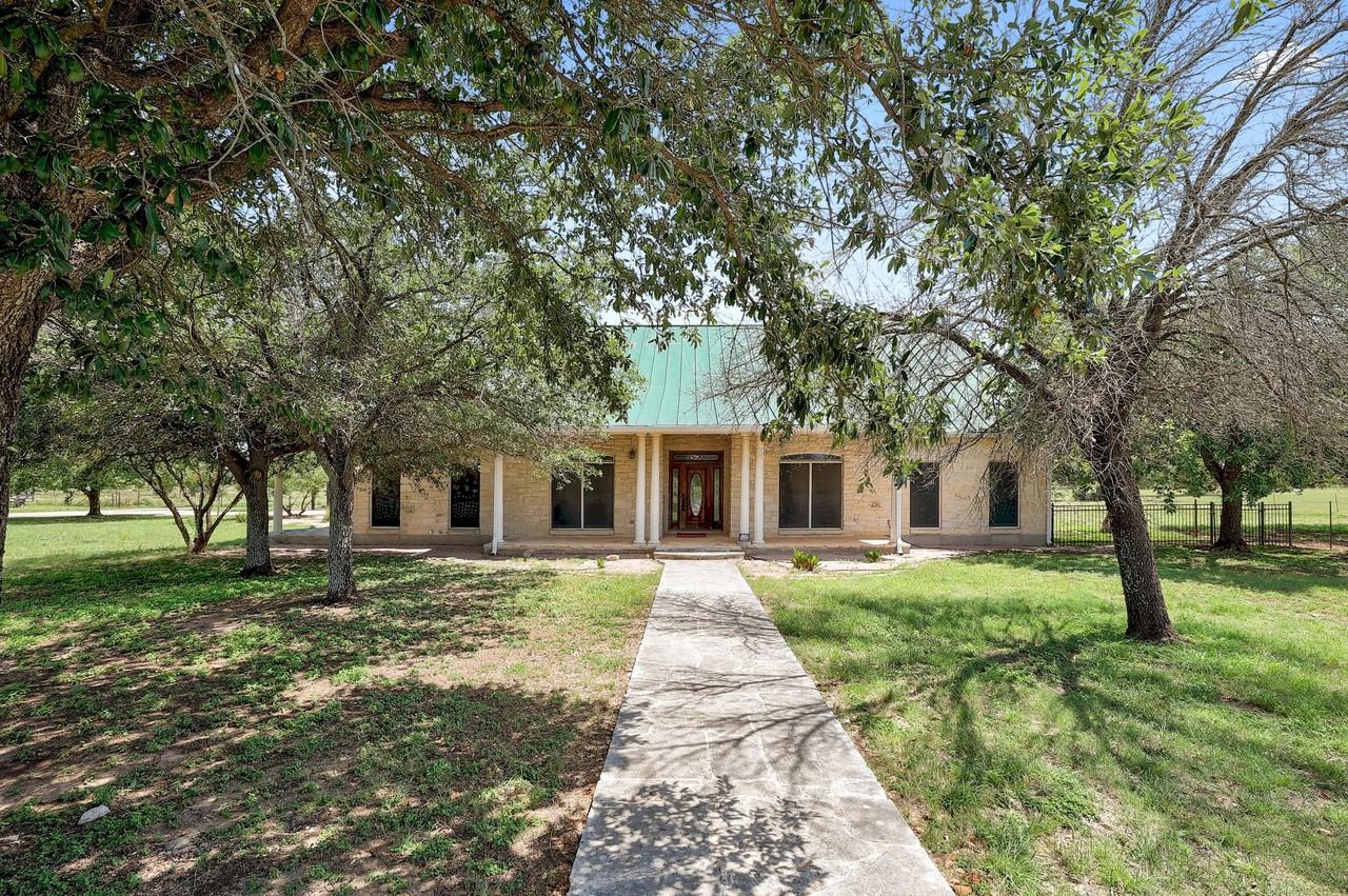 3900 Shell Rd #1