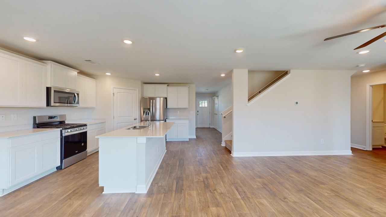 7726 Shaddix St #1 - Photo 7 of 42