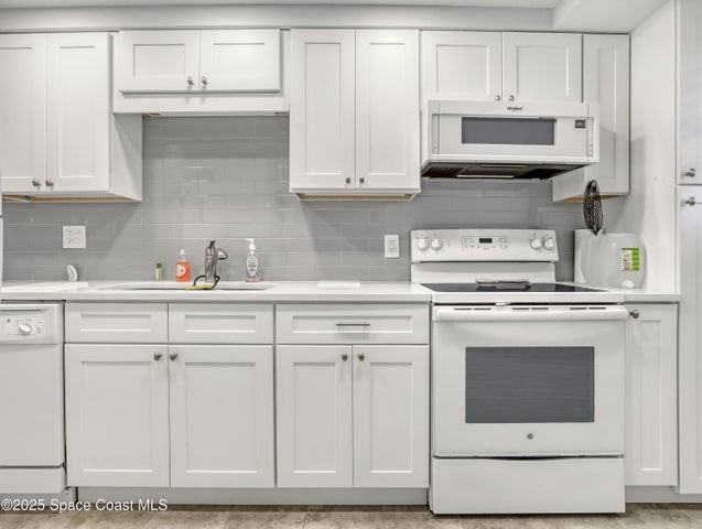 170 Paradise Blvd #14 - Photo 5 of 9
