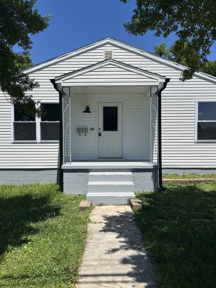 202 Morningside Dr #1