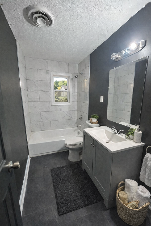 1578 N Trezevant St #1 - Photo 7 of 10