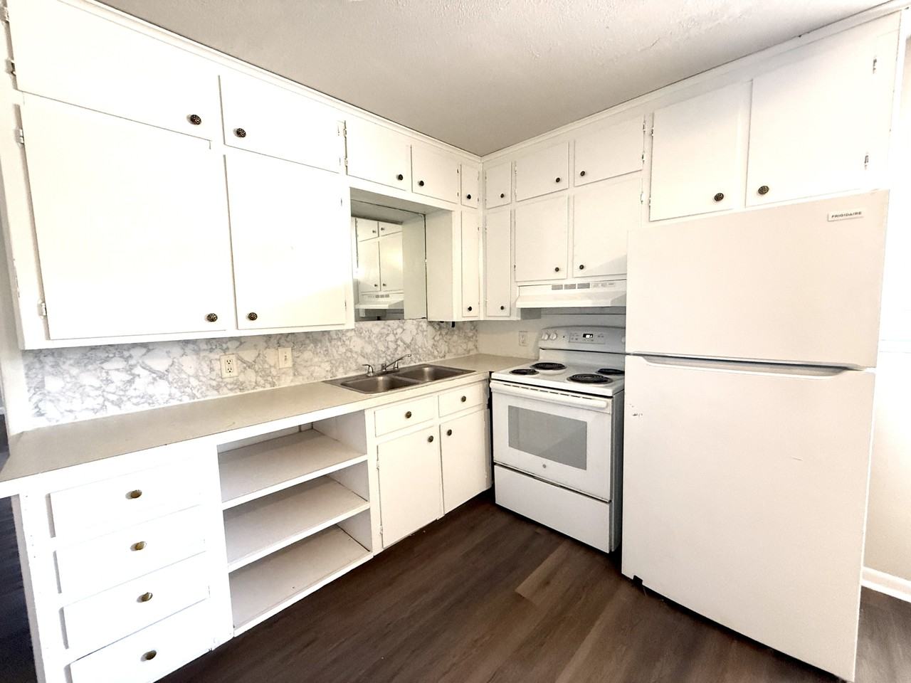 601 A St Nw #1 - Photo 2 of 16