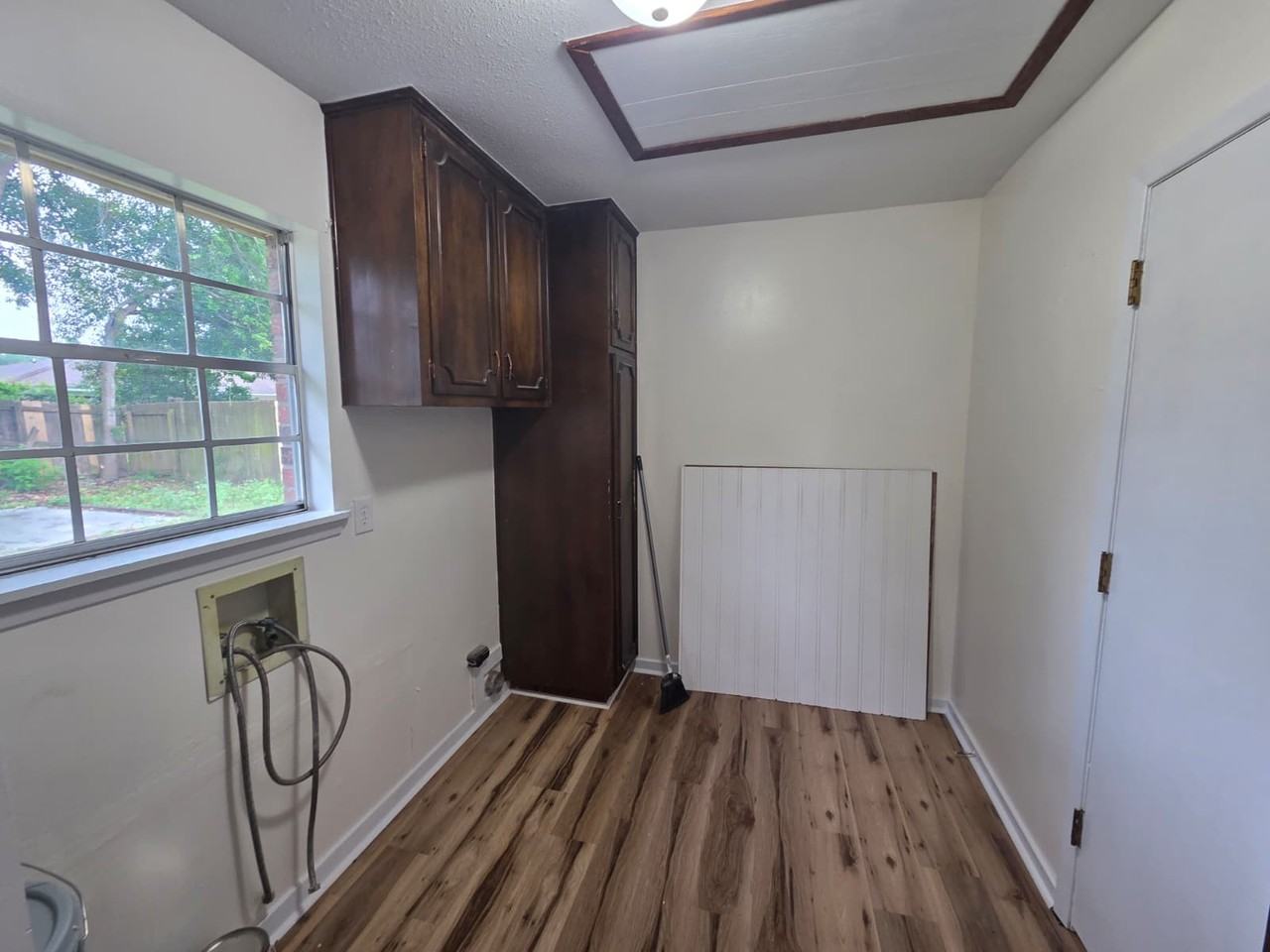 237 Saratoga Dr #1 - Photo 6 of 14