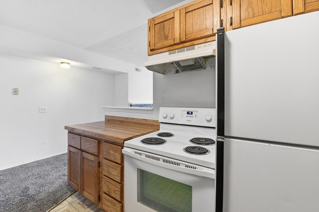 5041 Garrison St Apt 202g #202G - Photo 4 of 30