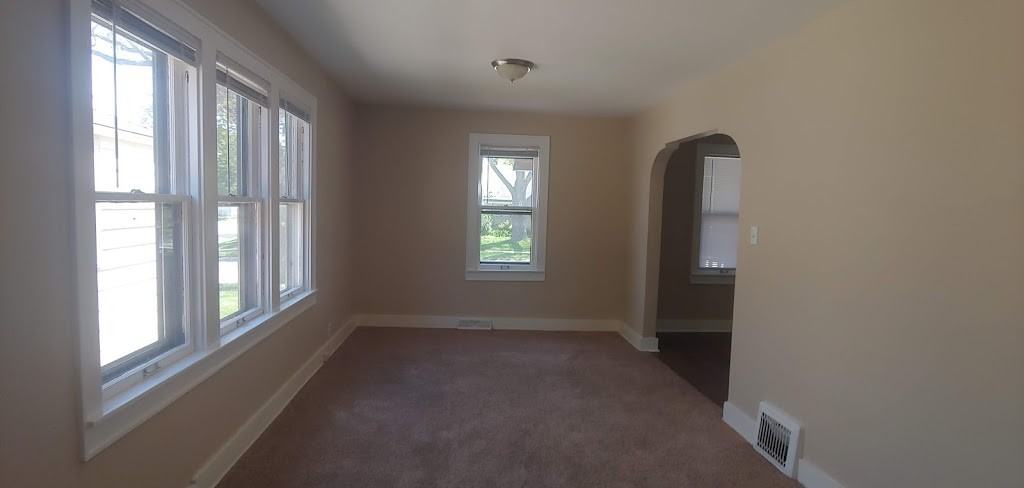 2907 S 93rd St #1 - Photo 5 of 16