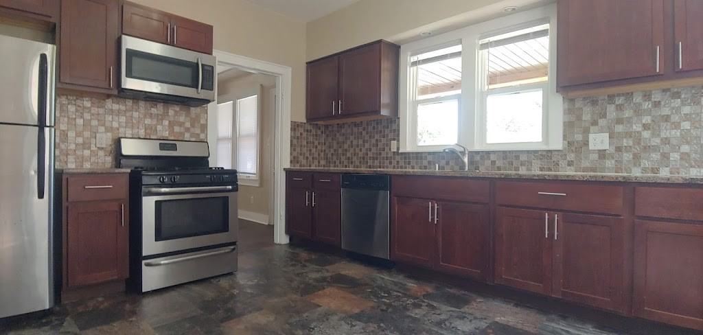 2907 S 93rd St #1 - Photo 7 of 16