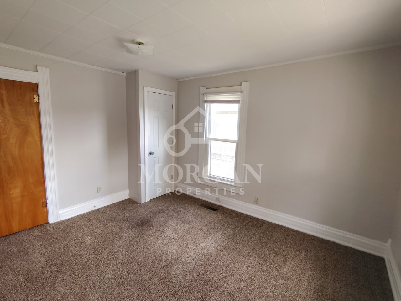 2233 Fairview St #1 - Photo 5 of 8