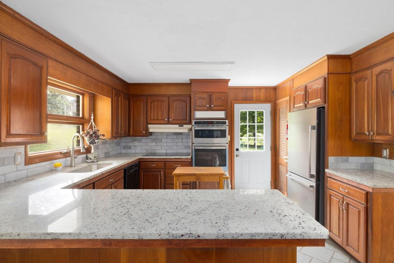 2209 King College Rd #1 - Photo 4 of 17