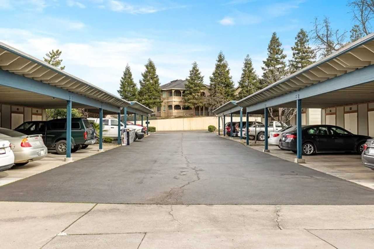 Sierra Sunrise Apartments, a 55+ Community - Photo 5 of 9