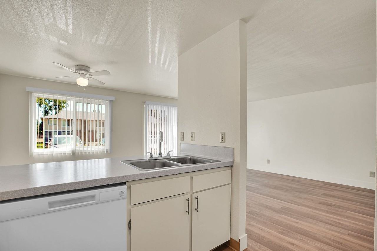 GARDEN COURT APTS. - Photo 2 of 36