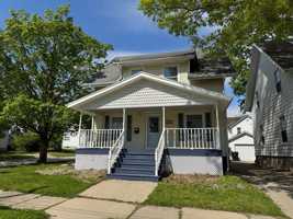 featured image of 1102 N Madison St