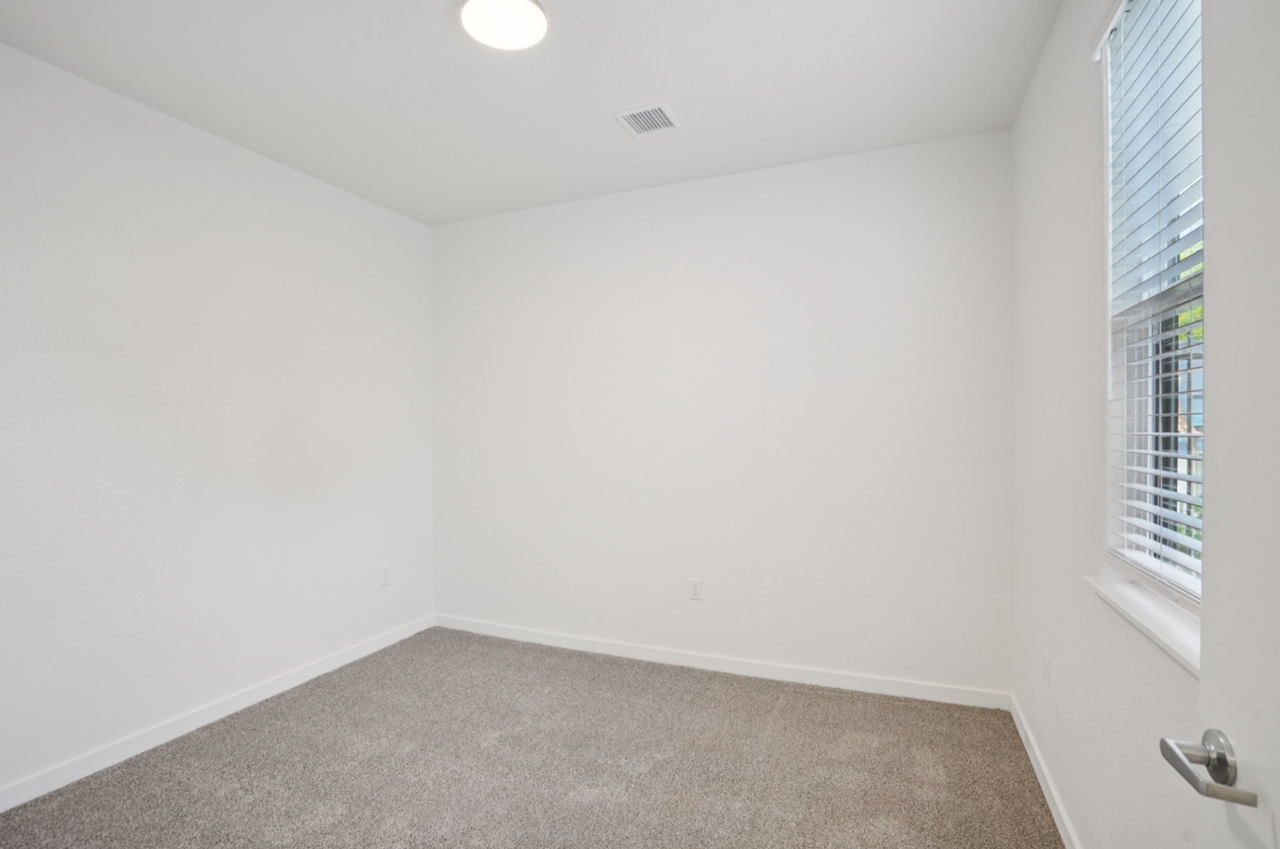 T20 Lofts - With Private Garages - Photo 7 of 11