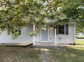 featured image of 18 Oakwood Ave #18