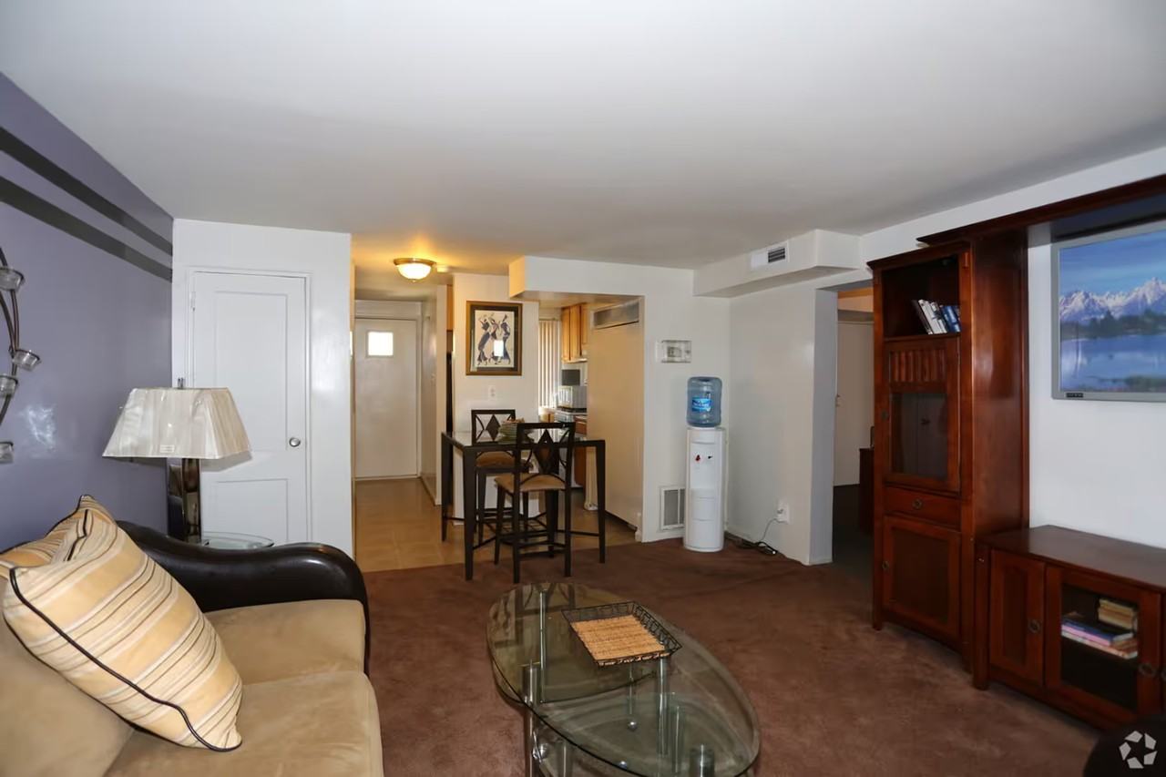 Oak Hill Townhomes - Photo 5 of 7