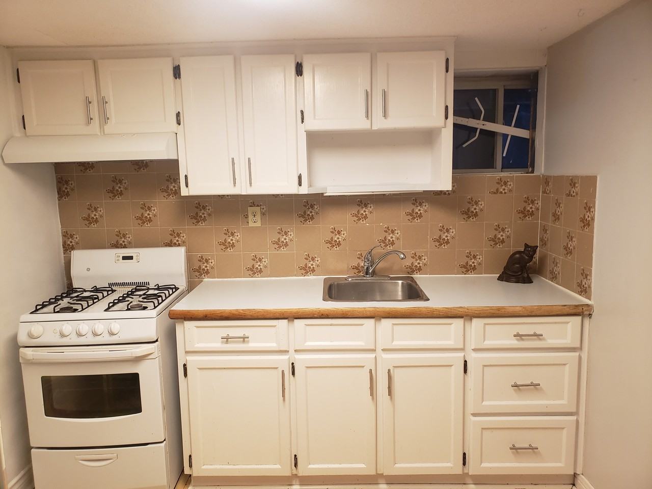 697 Dupont Street #3B - Photo 3 of 9