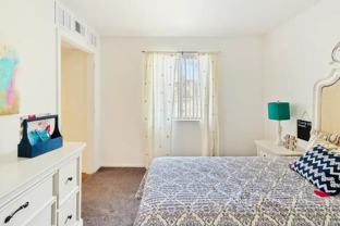 975 S Royal Palm Rd - Photo 1 of 1
