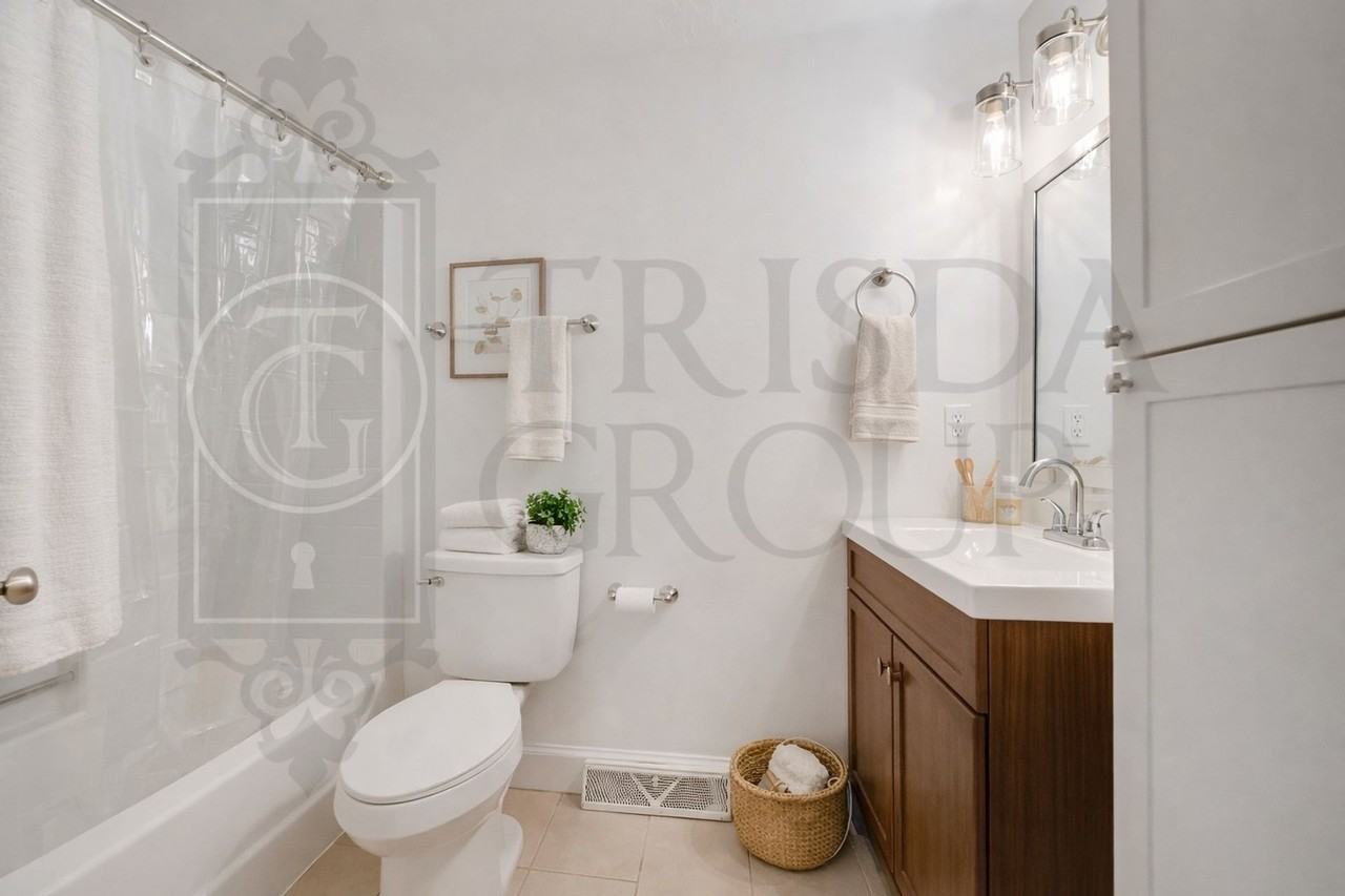 612 Broadhead Ave - Photo 3 of 32