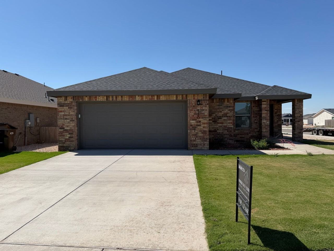 1300 Bajada St